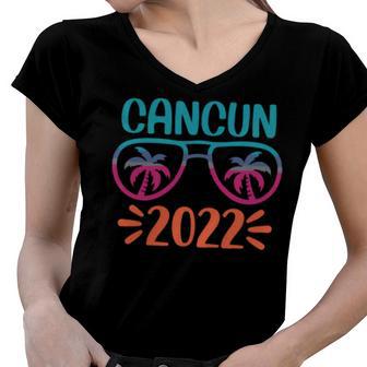 Family Vacation 2022 Cancun Women V-Neck T-Shirt | Favorety UK