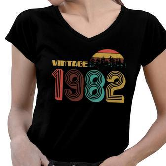 Vintage 1982 Sun Wilderness 40Th Birthday Women V-Neck T-Shirt - Monsterry DE