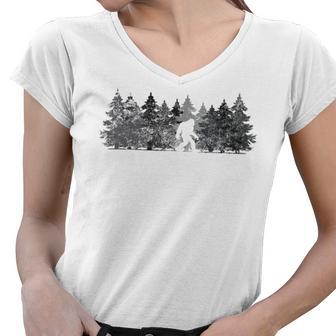 Bigfoot In The Forest Women V-Neck T-Shirt | Favorety DE