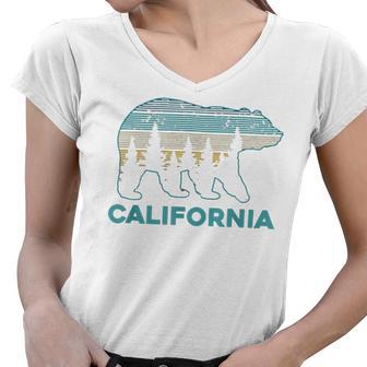 California Bear Vintage Retro Nature Hiking Souvenir 465 Trending Shirt Women V-Neck T-Shirt | Favorety CA