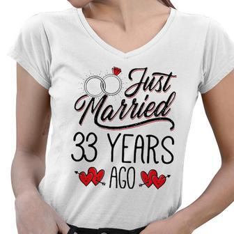 Just Married 33 Years Ago Funny Couple 33Rd Anniversary Gift Women V-Neck T-Shirt | Mazezy