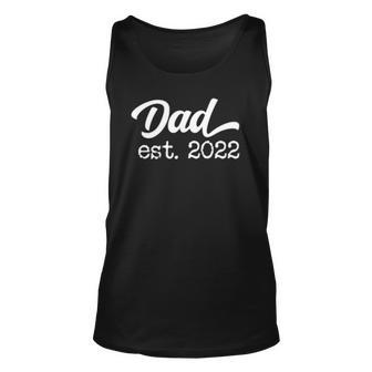 Dad Est 2022 Fathers Day Daddy Expecting Best Dad Men Unisex Tank Top | Mazezy