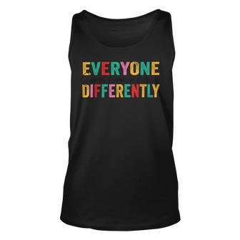 Everyone Communicates Differently V3 Unisex Tank Top | Favorety DE