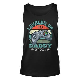 Leveled Up To Daddy 2022 Video Gamer Soon To Be Dad 2022 Unisex Tank Top - Seseable