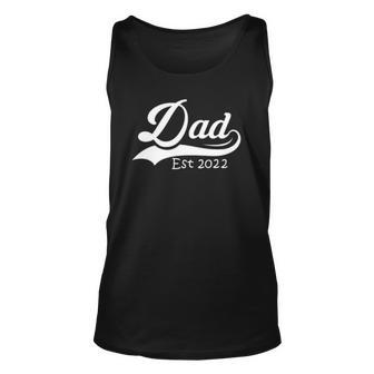 Mens Dad Est 2022 Fathers Day Daddy Expecting Baby Best Dad Unisex Tank Top | Mazezy