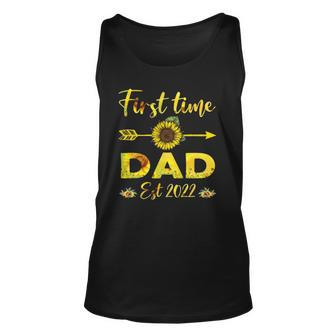 Mens Promoted To Dad Est 2022-First Time Dad Sunflower Unisex Tank Top | Mazezy