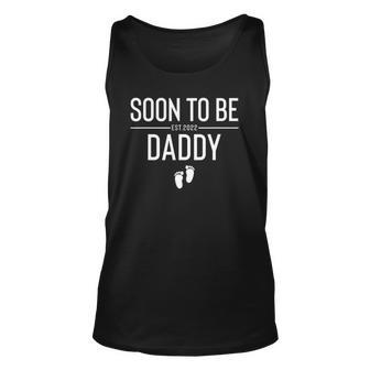 Soon To Be Daddy Est 2022 Pregnancy Announcement Unisex Tank Top | Mazezy