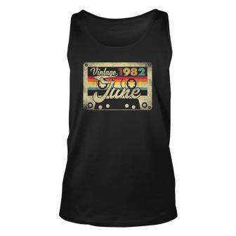 Vintage June 1982 40Th Birthday Gift 40 Years Old Retro Unisex Tank Top | Mazezy