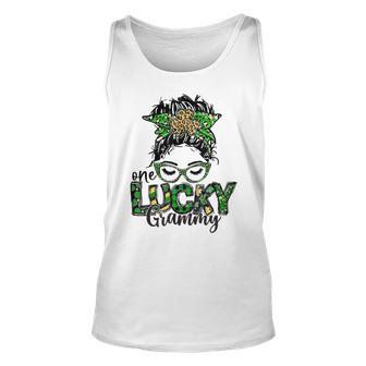 One Lucky Grammy St Patricks Day Messy Bun Leopard Unisex Tank Top | Favorety DE