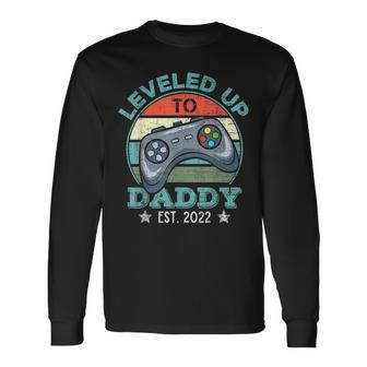 Leveled Up To Daddy 2022 Video Gamer Soon To Be Dad 2022 Long Sleeve T-Shirt - Seseable