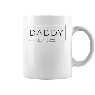 Mens Daddy Est 2022 Promoted To Father 2022 Fathers Day Coffee Mug | Mazezy