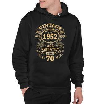 Vintage 1952 The Man Myth Legend 70 Year Old Birthday Gifts Hoodie - Seseable