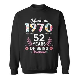 52 Years Old Gifts 52Nd Birthday Born In 1970 Women Girls V2 Sweatshirt - Seseable