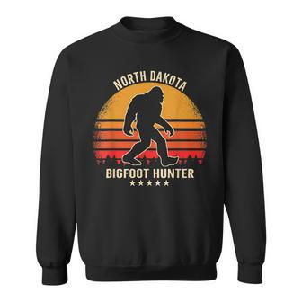 Bigfoot North Dakota Sasquatch Hunting Sweatshirt - Thegiftio UK