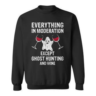 Ghost Hunting Gift Funny Ghost Hunter And Wine V2 Sweatshirt - Thegiftio UK
