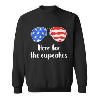 Here For The Cupcakes Mom Or Dad - Funny Family 4Th Of July Sweatshirt - Seseable