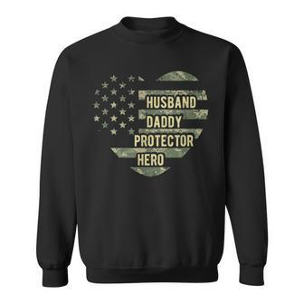 Mens Mens Husband Daddy Protector Heart Camoflage Fathers Day Sweatshirt | Mazezy DE