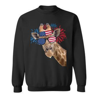 Proud American Flag Giraffe Lover Happy 4Th Of July Sweatshirt - Seseable