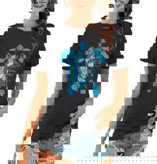 In A World Full Of Grandmas Be A Gigi Turtle Women T-shirt - Thegiftio