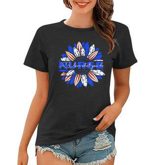 Nurses American Flag Sunflowers Happy 4Th Of July Day Women T-shirt - Seseable