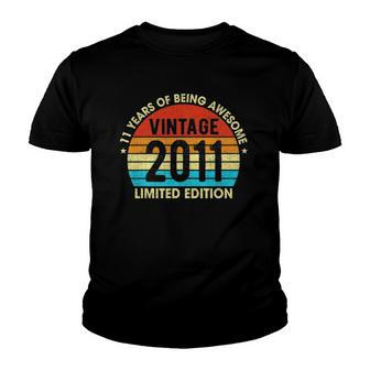 11 Years Old Vintage 2011 Limitededition Retro 11Th Birthday Youth T-shirt | Mazezy UK