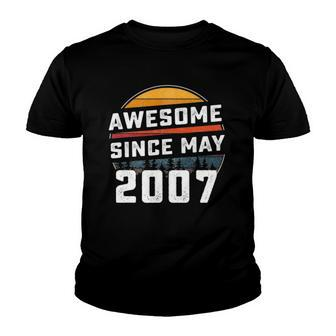 Awesome Since May 2007 15Th Birthday Gift 15 Years Old Youth T-shirt | Mazezy