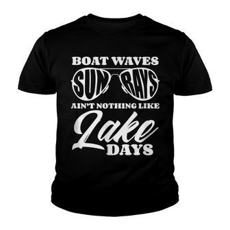 Boat Waves Sun Rays Lake Days Pontoon Boat Summer Boating Youth T-shirt - Thegiftio UK
