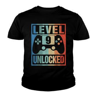 Level 9 Unlocked 9Th Birthday Decoration 9 Years Old Youth T-shirt - Seseable