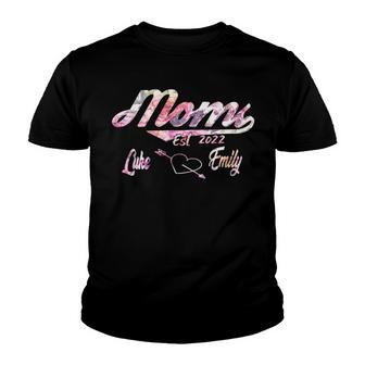 Mom Est 2022 Luke Emily Rainbow Youth T-shirt | Favorety