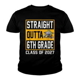 Straight Outta 6Th Grade Class Of 2027 Graduation Youth T-shirt - Thegiftio UK