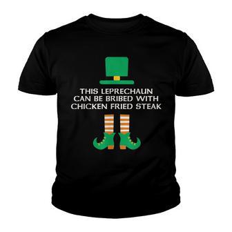 This Leprechaun Can Be Bribed With Chicken Fried Steak Paddy Youth T-shirt - Thegiftio UK