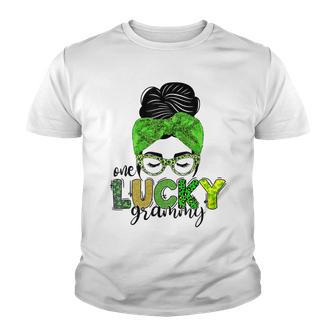 One Lucky Grammy Life Messy Bun St Patricks Day Irish Youth T-shirt | Favorety DE