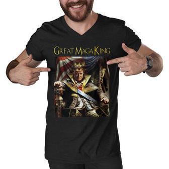 Anti Joe Biden Ultra Maga The Return Of The Great Maga King Men V-Neck Tshirt | Favorety DE