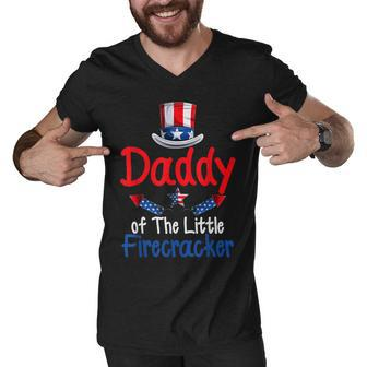 Funny 4Th Of July Daddy Of The Little Firecracker V2 Men V-Neck Tshirt - Seseable