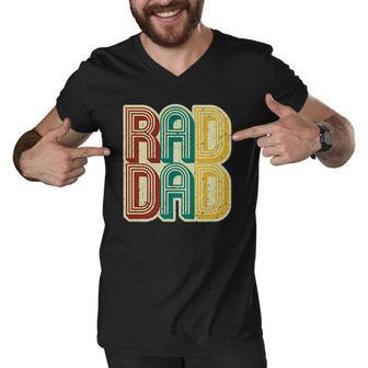 Mens Rad Dad  Vintage Retro Fathers Day Gift Men V-Neck Tshirt