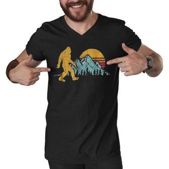 Vintage Retro Bigfoot Believe Silhouette Mountain Sun 234 Shirt Men V-Neck Tshirt | Favorety DE