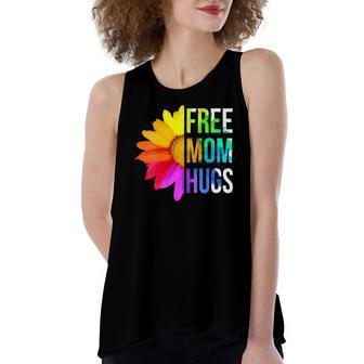 Free Mom Hugs Gay Pride Lgbt Daisy Rainbow Flower Hippie Women's Loose Tank Top | Mazezy
