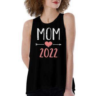 Mom 2022 For Pregnancy Announcement V2 Women's Loose Tank Top | Mazezy