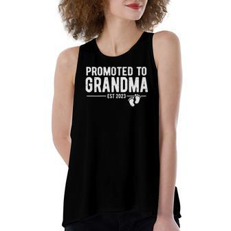 Promoted To Grandma 2023 Soon To Be Grandmother 2023 New Grandma Women's Loose Tank Top | Mazezy