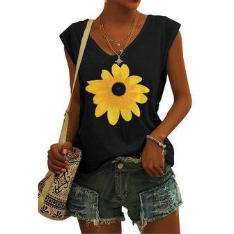 Black Eyed Susan Large Yellow Daisy Flower Print Women's V-neck Tank Top | Mazezy