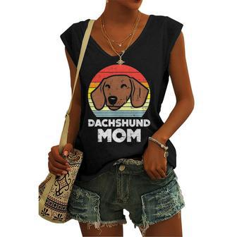 Dachshund Mom Retro Weiner Sausage Dog Animal Pet Women's V-neck Tank Top | Mazezy
