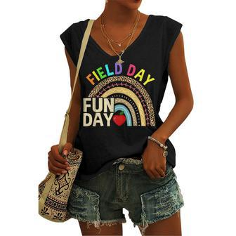 Field Day Fun Day Last Day Of School Teacher Rainbow Women's V-neck Tank Top | Mazezy
