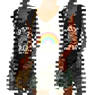 Lgbtq Proud Mom Gay Pride Lgbt Ally Rainbow Women's V-neck Tank Top | Mazezy