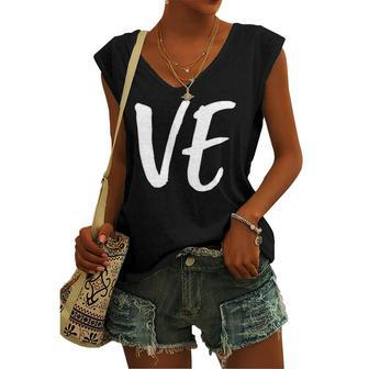 Lo Ve Love Matching Couple Husband Wife Valentines Day Women's V-neck Tank Top | Mazezy
