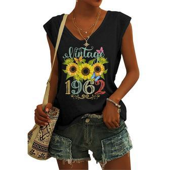 Sunflower Floral Butterfly Vintage 1962 60Th Birthday Women's V-neck Tank Top | Mazezy