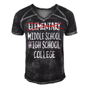 2022 Elementary Graduation-Fun Elementary School Graduation Men's Short Sleeve V-neck 3D Print Retro Tshirt | Mazezy