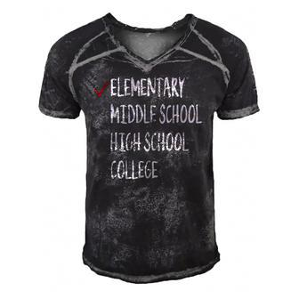 Check Mark 2022 Elementary Graduation 6Th Grade Graduation Men's Short Sleeve V-neck 3D Print Retro Tshirt | Mazezy