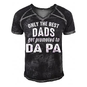Da Pa Grandpa Gift Only The Best Dads Get Promoted To Da Pa Men's Short Sleeve V-neck 3D Print Retro Tshirt - Seseable