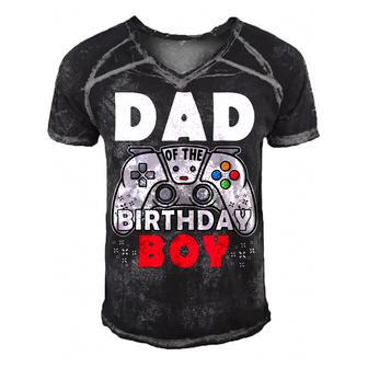 Dad Of Birthday Boy Time To Level Up Video Game Birthday Men's Short Sleeve V-neck 3D Print Retro Tshirt - Seseable