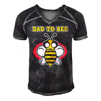Dad To Bee - Pregnant Women & Moms - Pregnancy Bee Men's Short Sleeve V-neck 3D Print Retro Tshirt | Mazezy